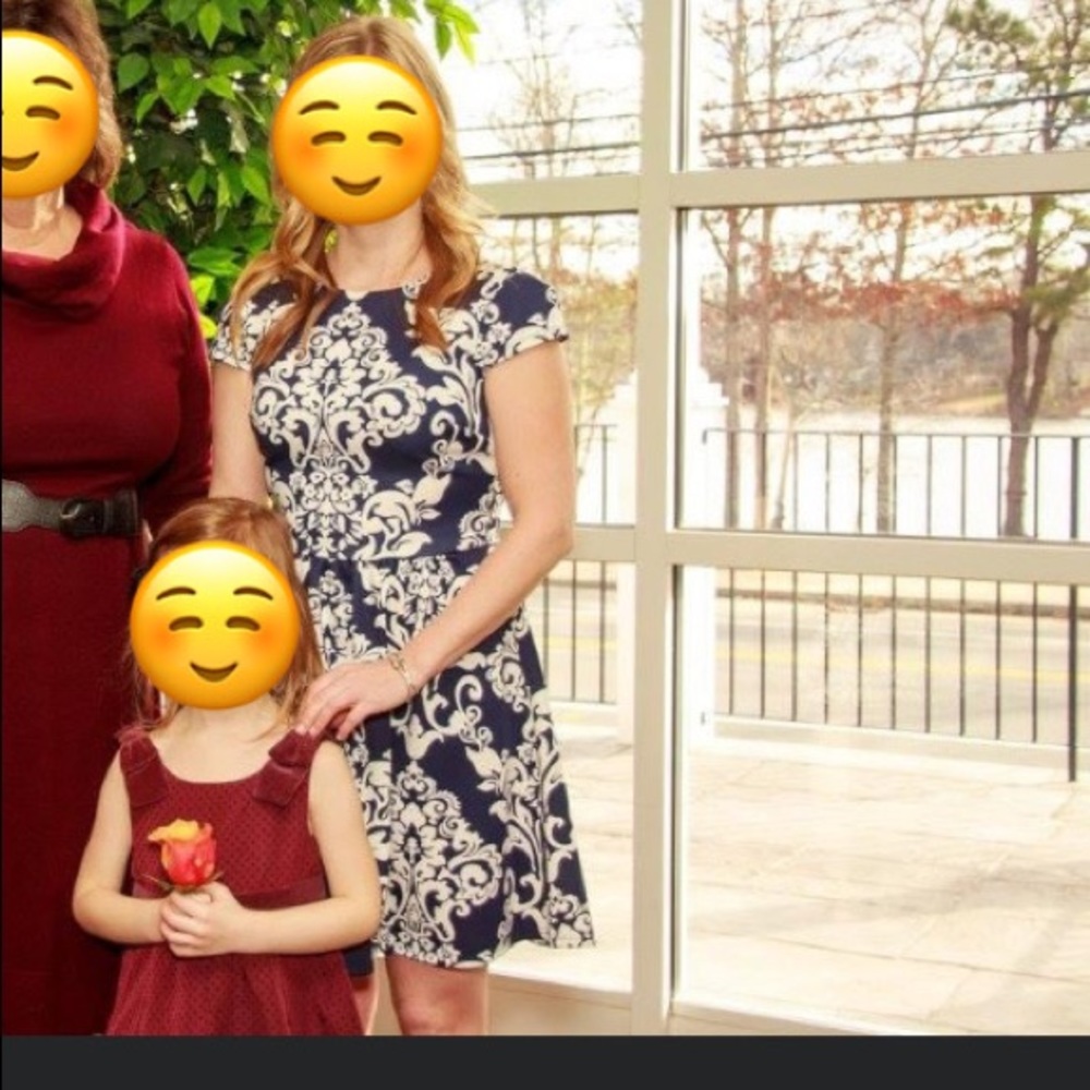 Dress - Picture 2 of 4